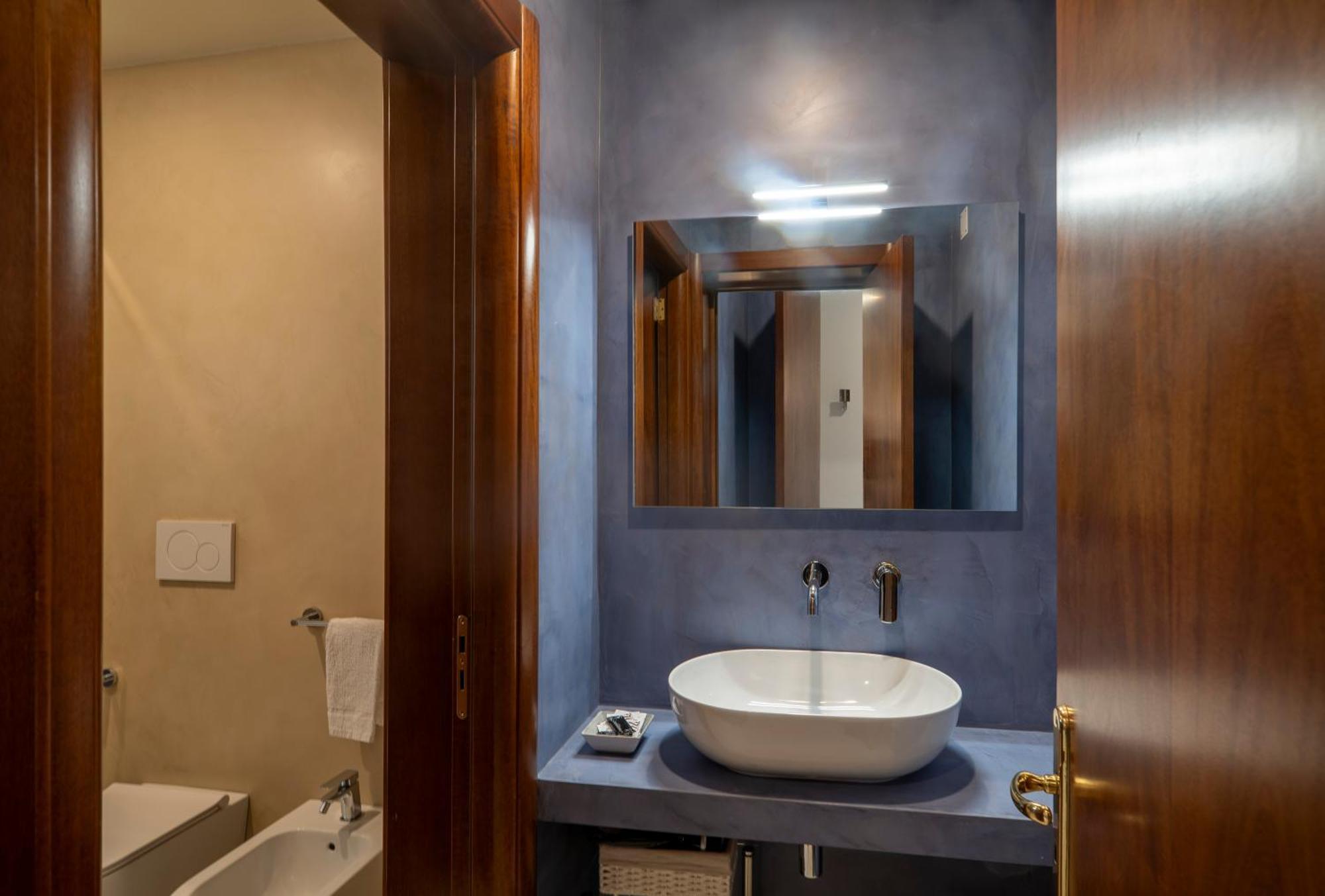 Blu Mazzini 1 - Appartamento Luxury Con Terrazza Privata Lecce Bagian luar foto